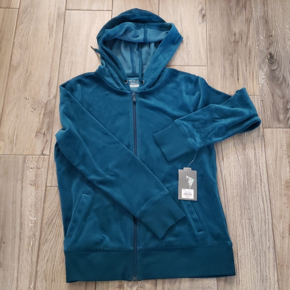 FINAL NWT Teal velour set